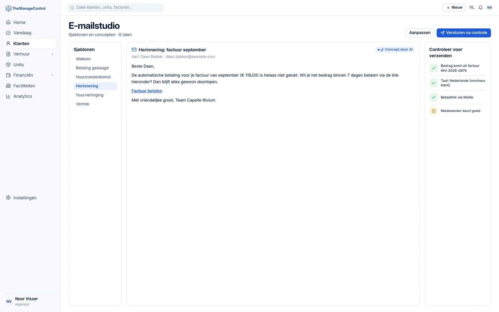 E-mailstudio met een concept dat de AI heeft voorbereid en de medewerker controleert